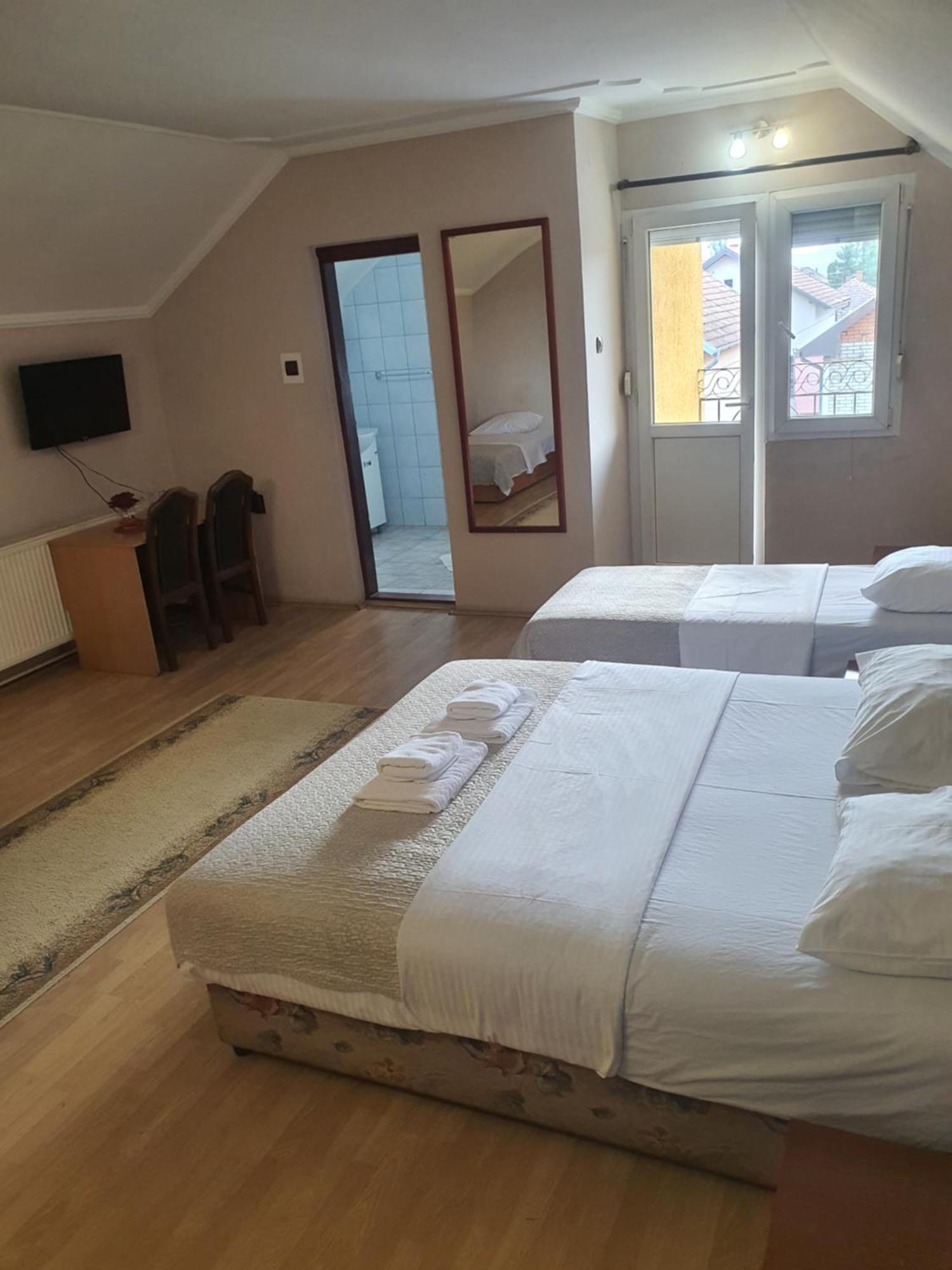 Guest House Vila Bor Novi Sad Exterior photo