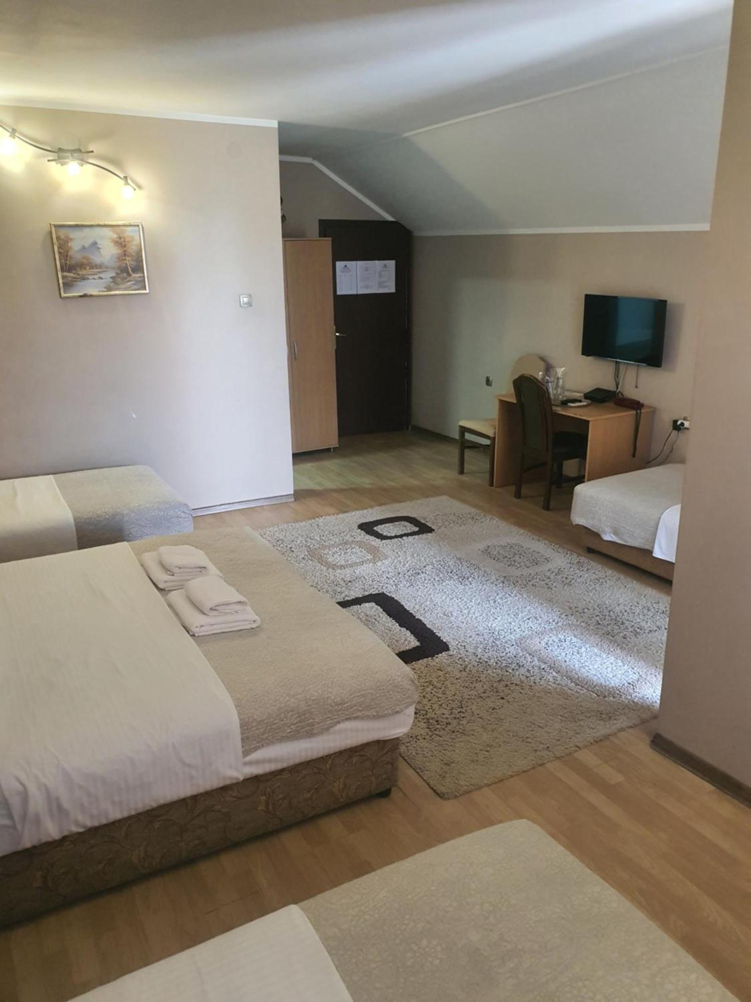 Guest House Vila Bor Novi Sad Exterior photo